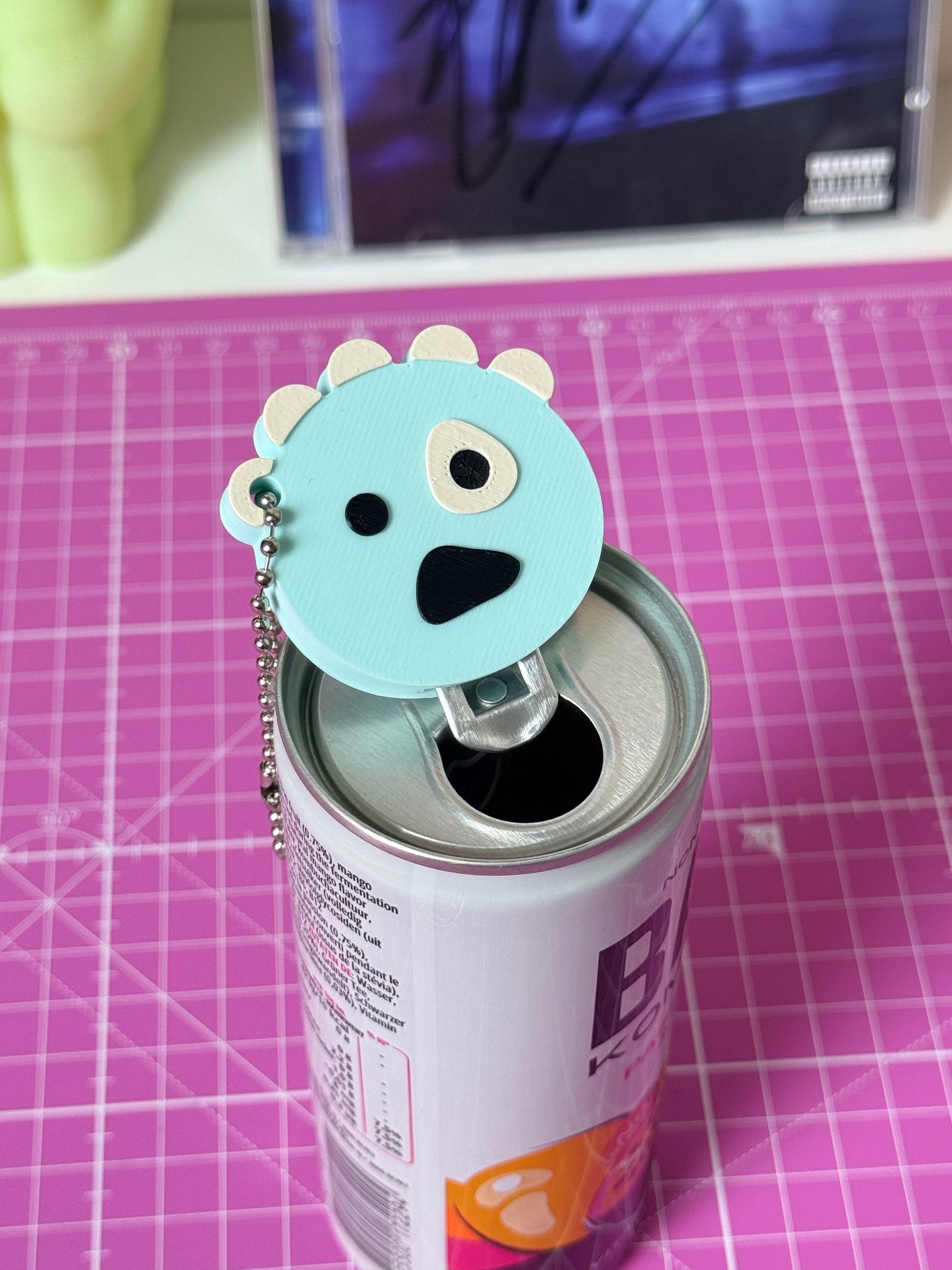 Cortis ball nail saver soda can opener