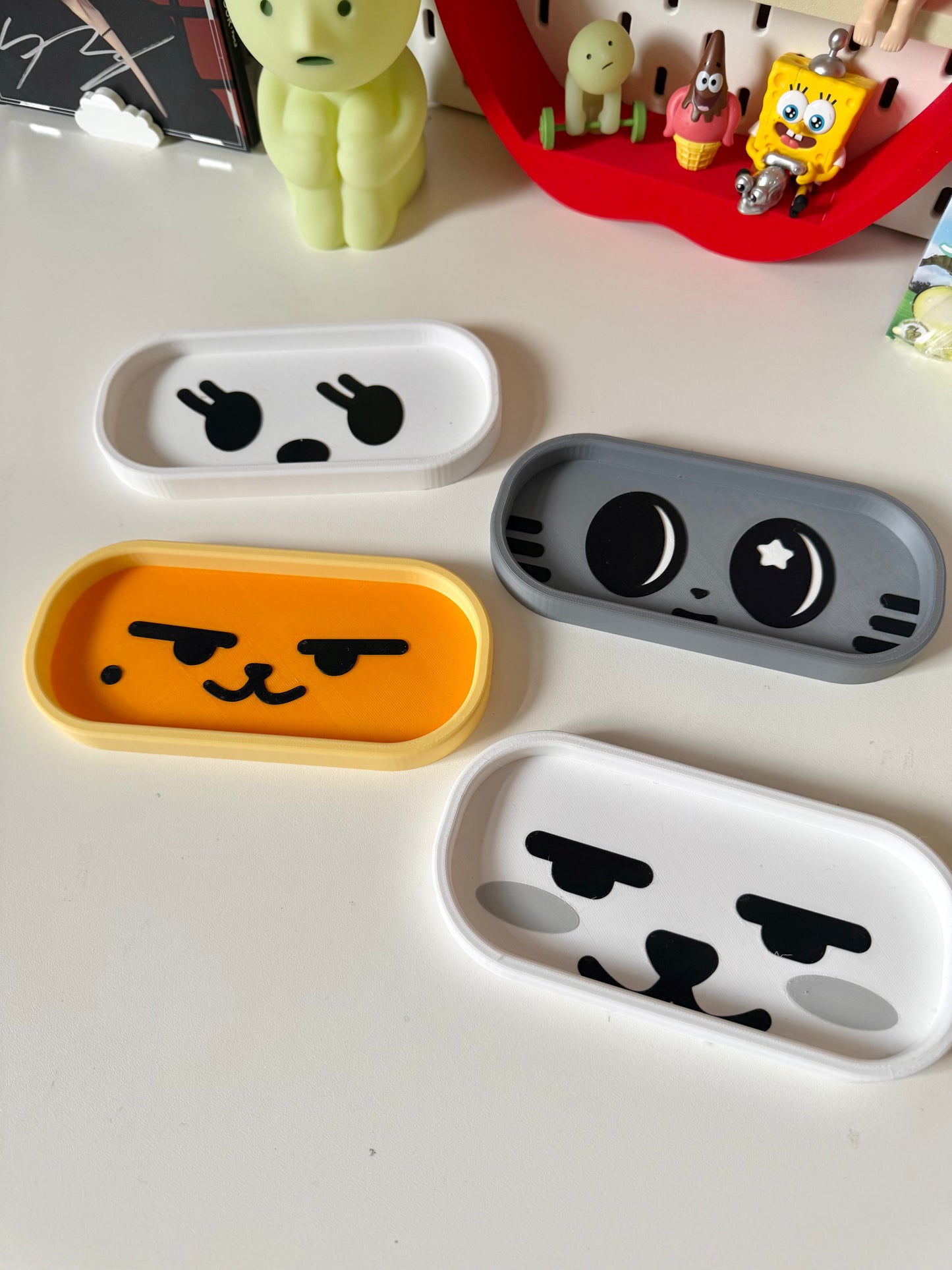 Txt glasses tray / trinket dish
