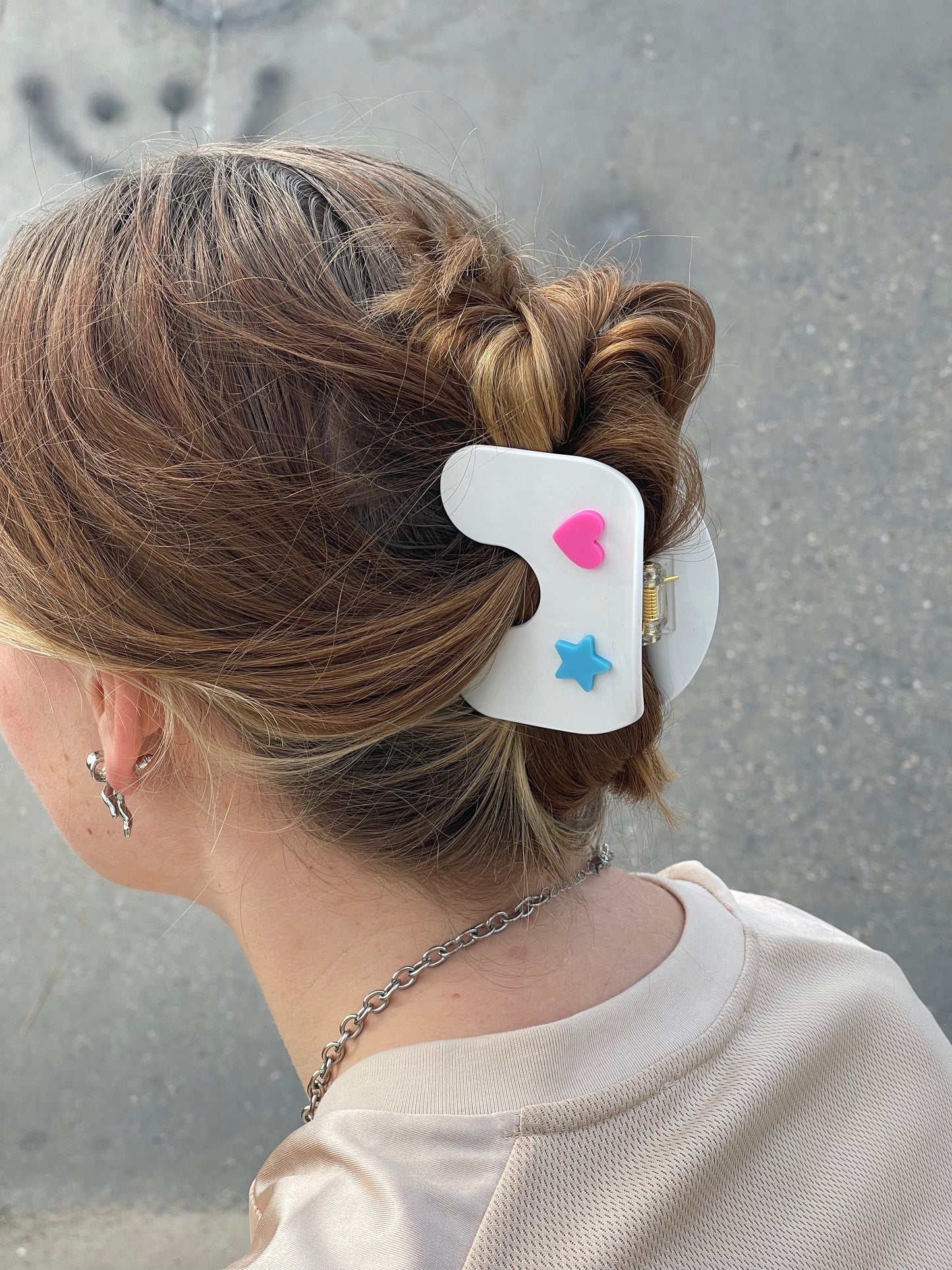 New Jeans lightstick hair clip