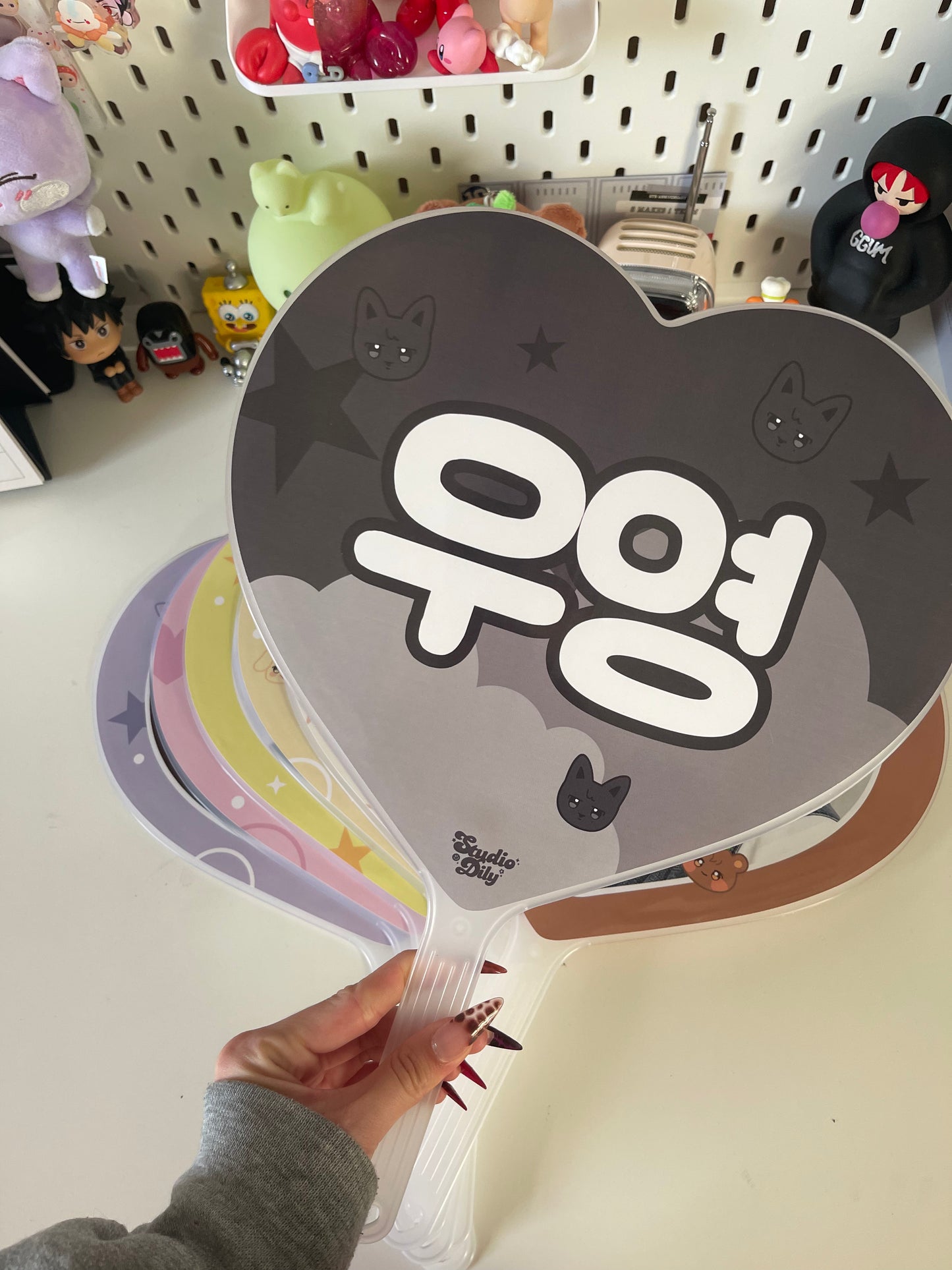 Ateez concert pickets v2.
