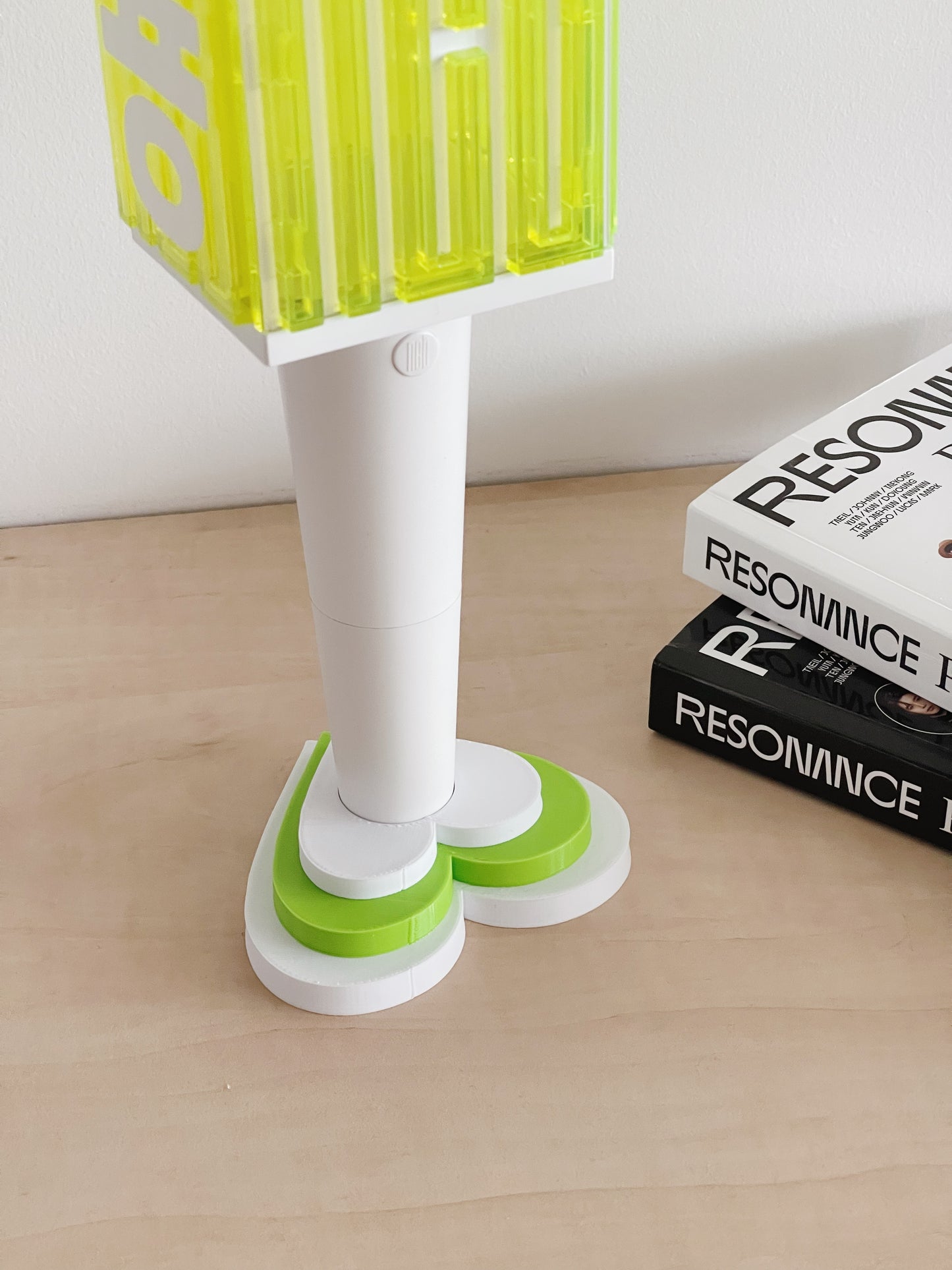 NCT neobong v.1 lightstick holder