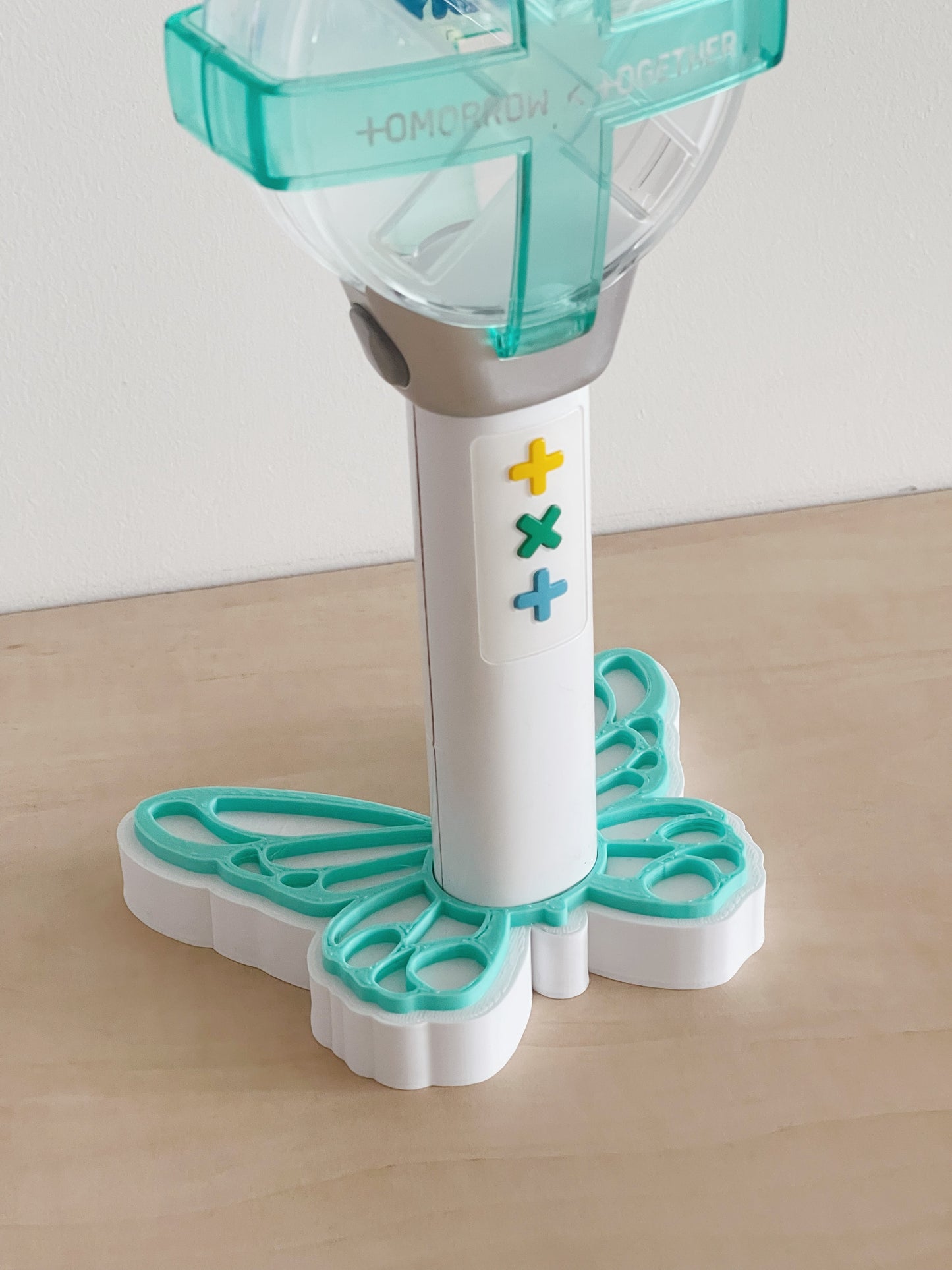 TXT ver. 1 butterfly lightstick holder