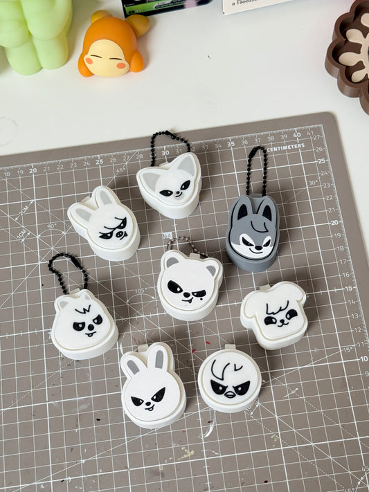 SKZOO evil fidget clicker