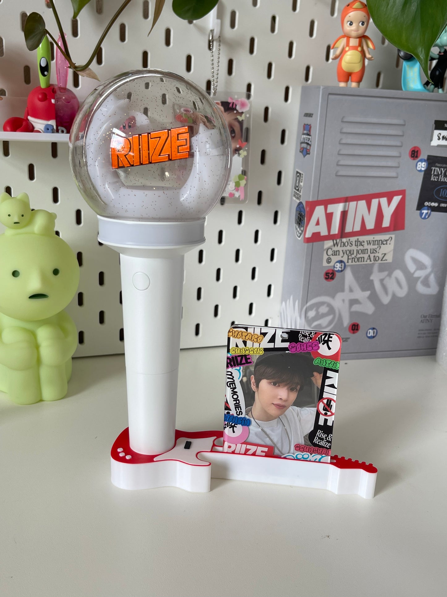 Riize lightstick holder