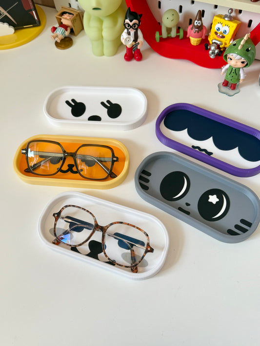 Txt glasses tray / trinket dish