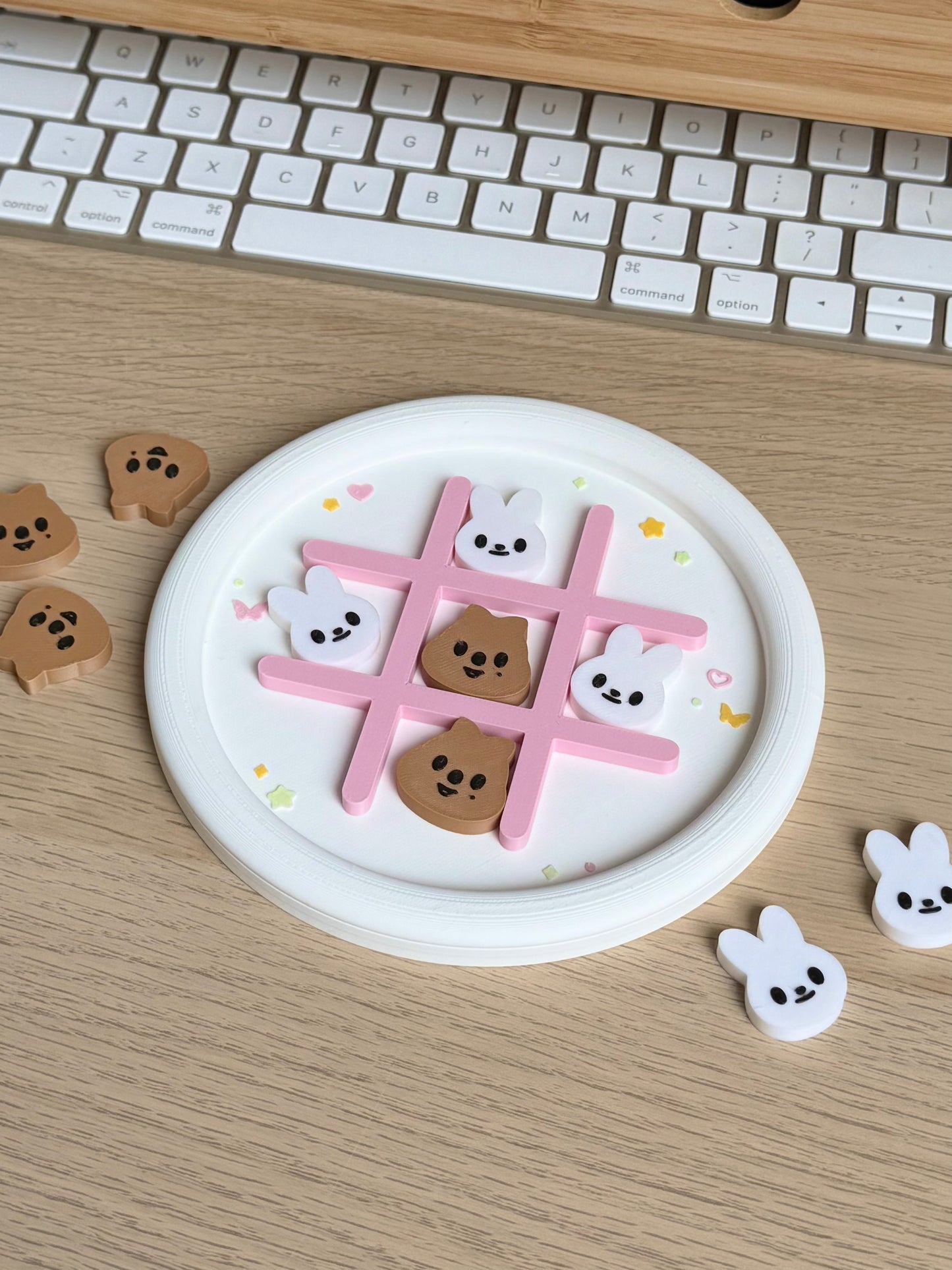 Stray Kids inspired tic tac toe!