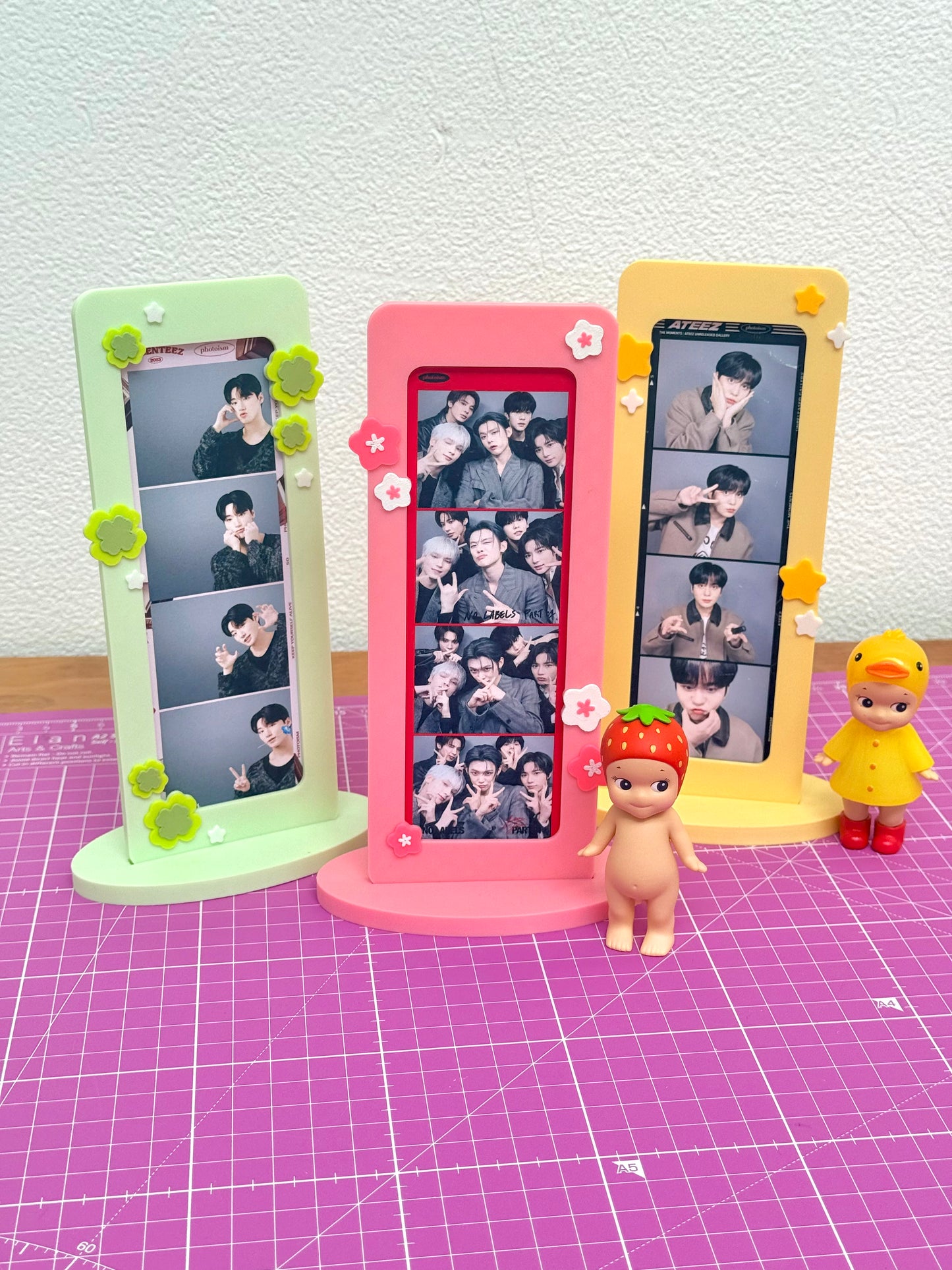 Photo Booth strip holder